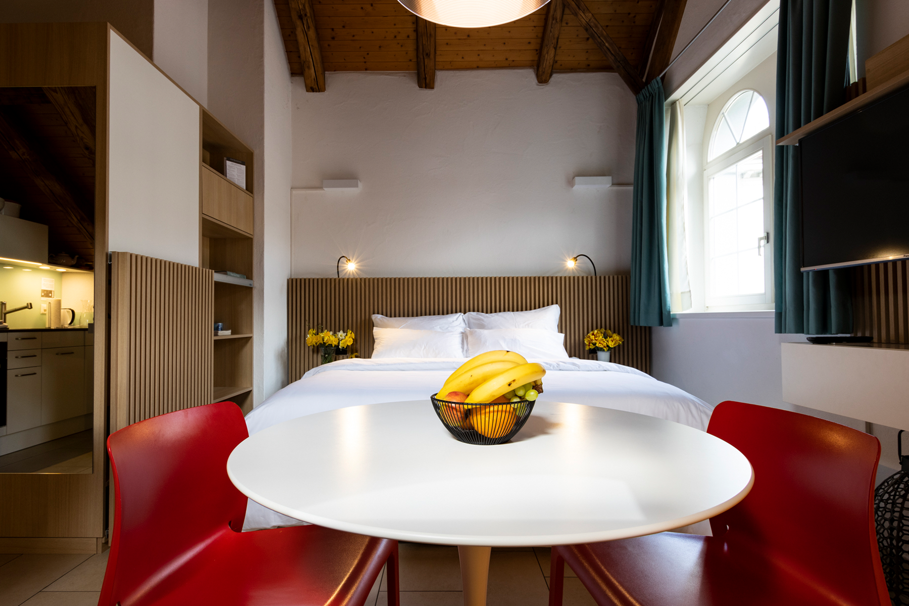 River Residence Friends & Family - Dining area