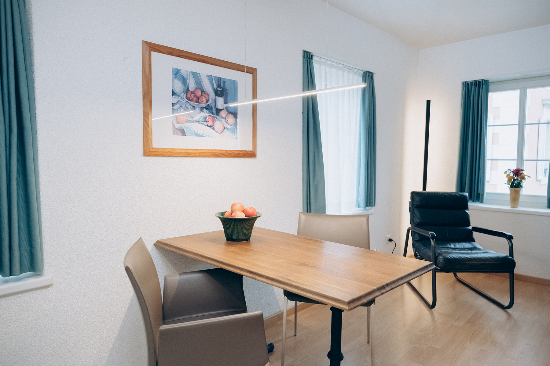 River Residence Lifestyle Apartment - Essbereich